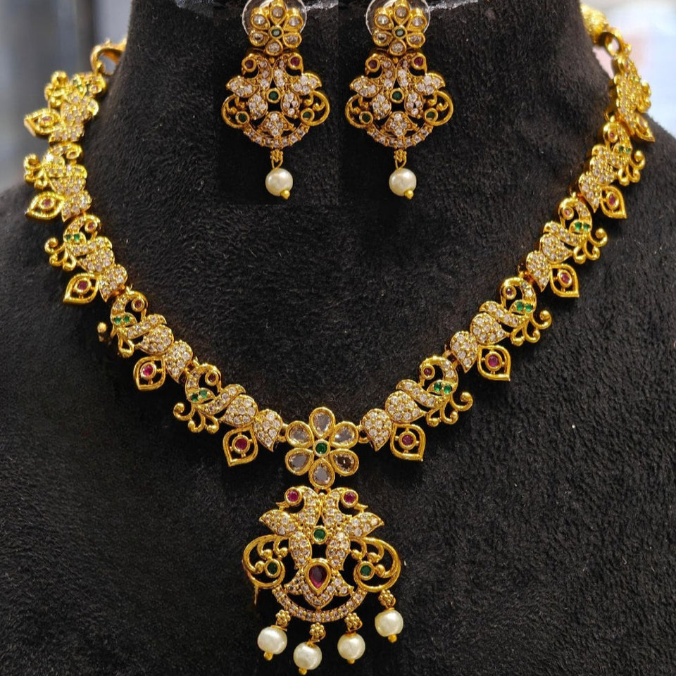 💛 Temple Style Short Necklace