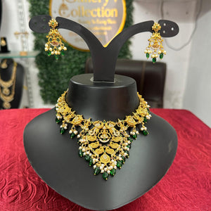 Chic Short Necklace – Modern Minimalist Jewelry for Women (Lightweight Design)